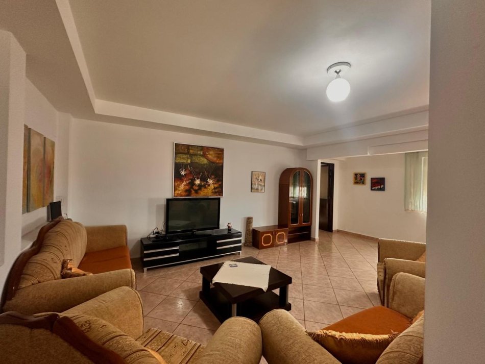 Tirane, shitet apartament 3+1 Kati 6, 141 m² 210.000 € (SELITE)