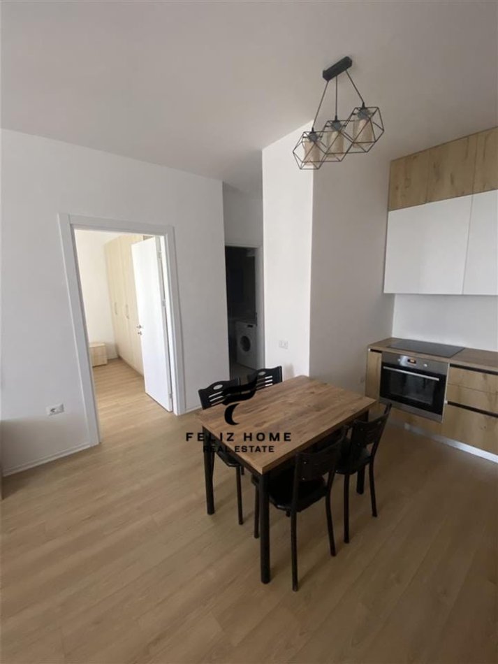 Tirane, jepet me qera apartament 1+1 Kati 5, 66 m² 420 € (YZBERISHT)