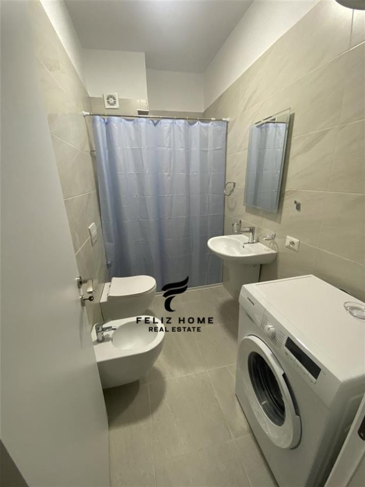 Tirane, jepet me qera apartament 1+1 Kati 5, 66 m² 420 € (YZBERISHT)