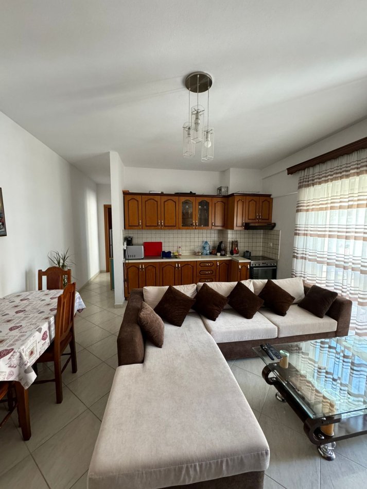 Tirane, shitet apartament 1+1+Ballkon Kati 8, 74 m² 120.000 € (Don Bosko)