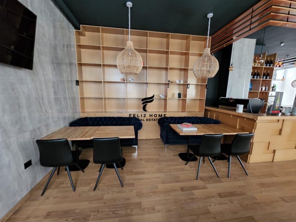 Tirane, jepet me qera dyqan Kati 1, 550 m² 1.500 € (KODRA E DIELLIT)