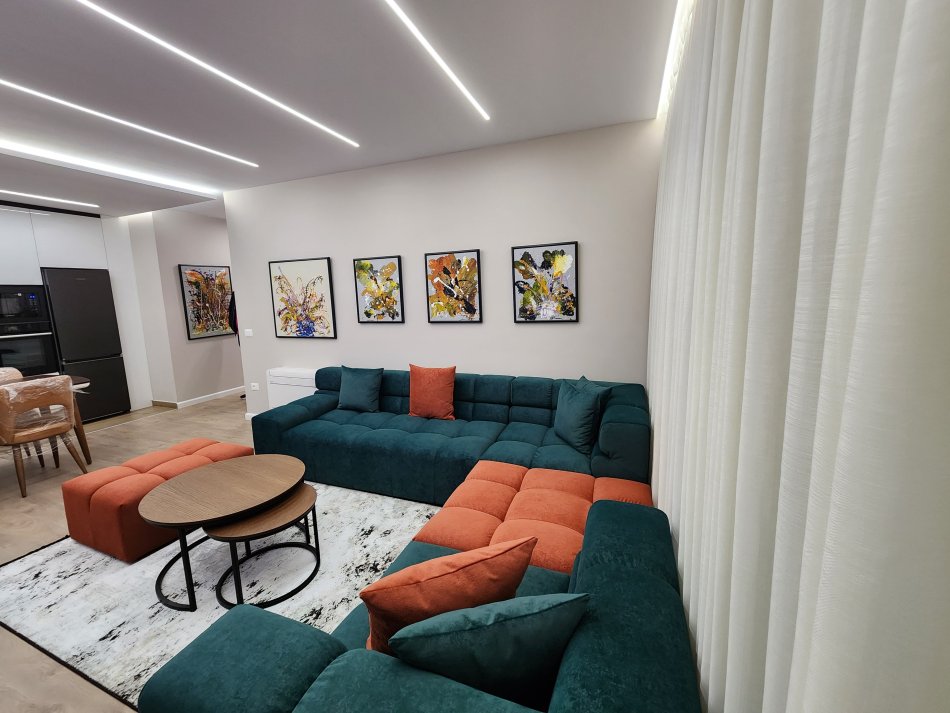 Tirane, jepet me qera apartament 2+1+Aneks+Ballkon Kati 3, 116 m² 900 € (Don Bosko)