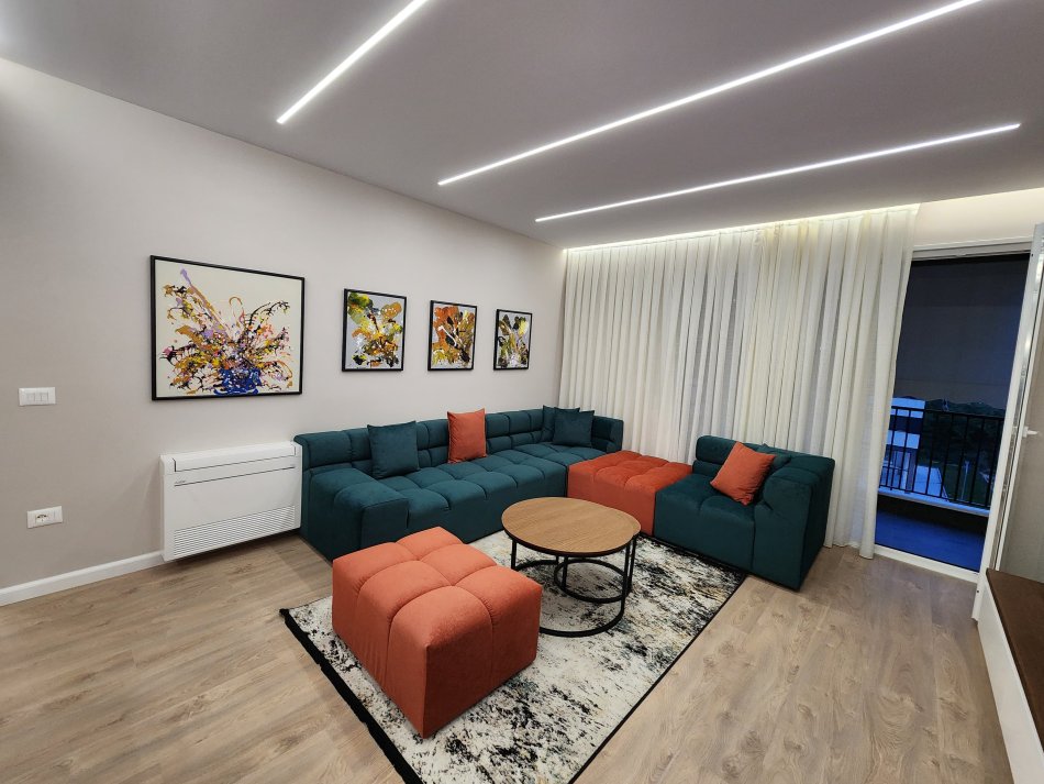 Tirane, jepet me qera apartament 2+1+Aneks+Ballkon Kati 3, 116 m² 900 € (Don Bosko)