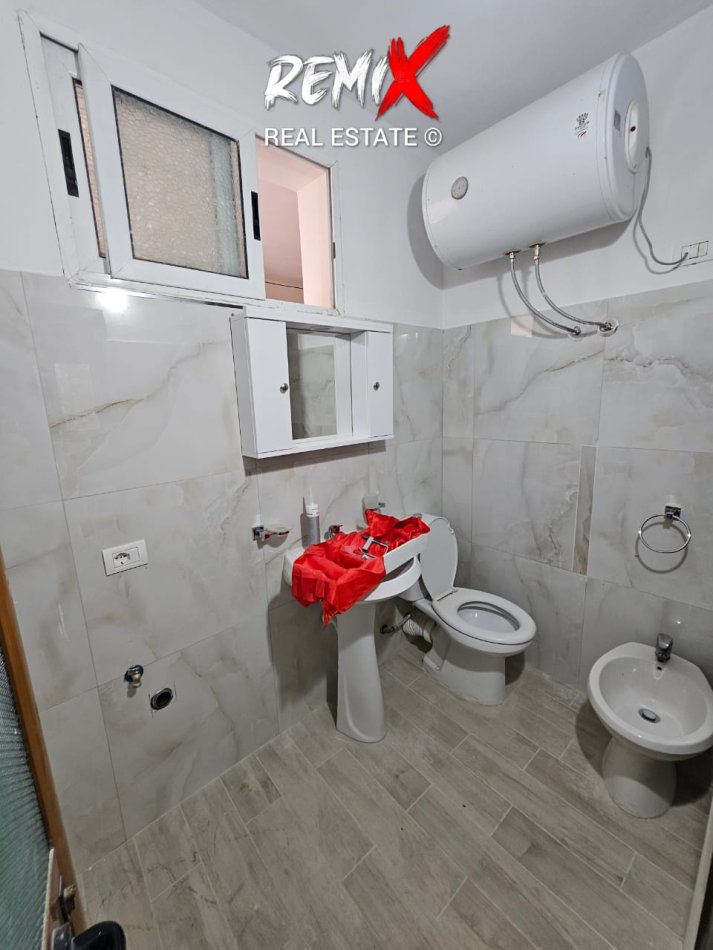 Durres, jepet me qera apartament 2+1+Ballkon Kati 1, 100 m² 300 € 