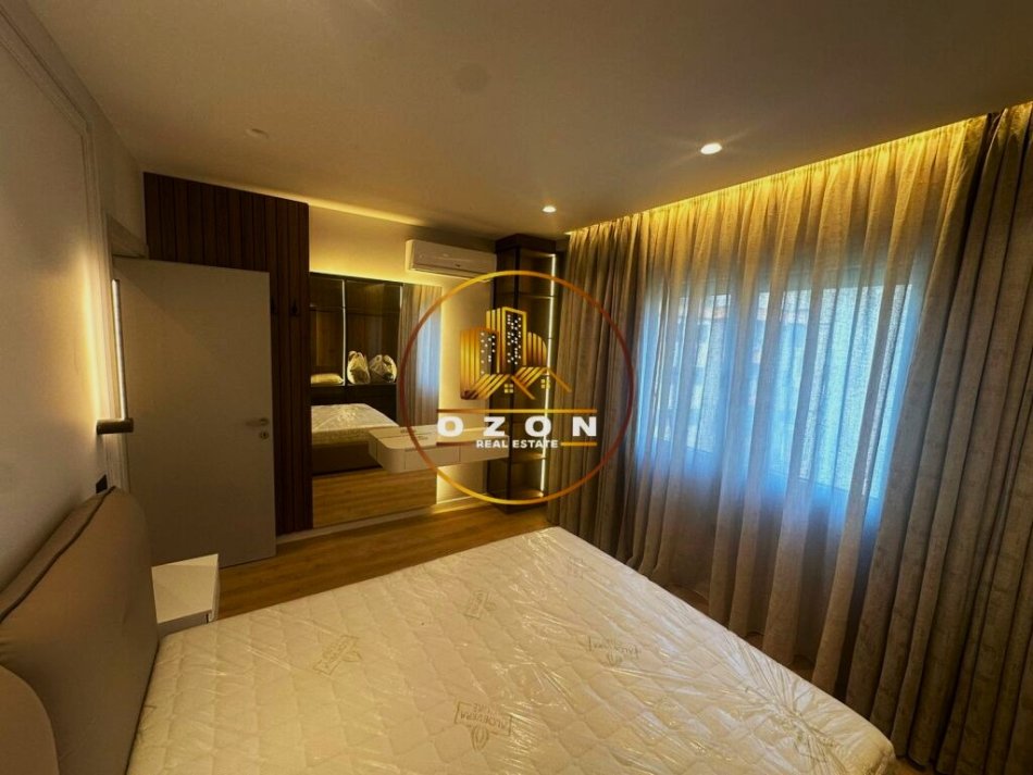 Super Apartament 2+1+2 me Post Parkimi për Shitje tek Liqeni i Thatë!