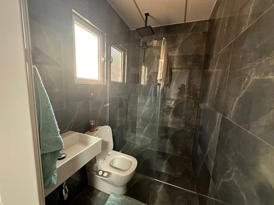 Sarande, shitet apartament 2+1 Kati 4, 100 m² 155.000 € 