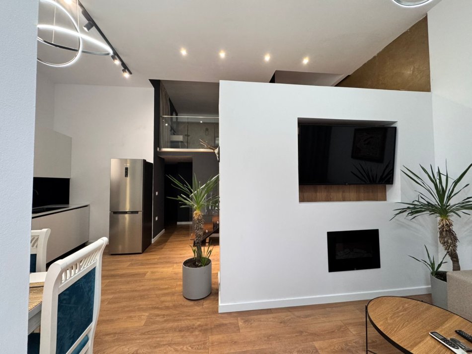 Tirane, shitet apartament duplex 2+1 Kati 2, 71 m² 150.000 € (LIQENI I THATE)