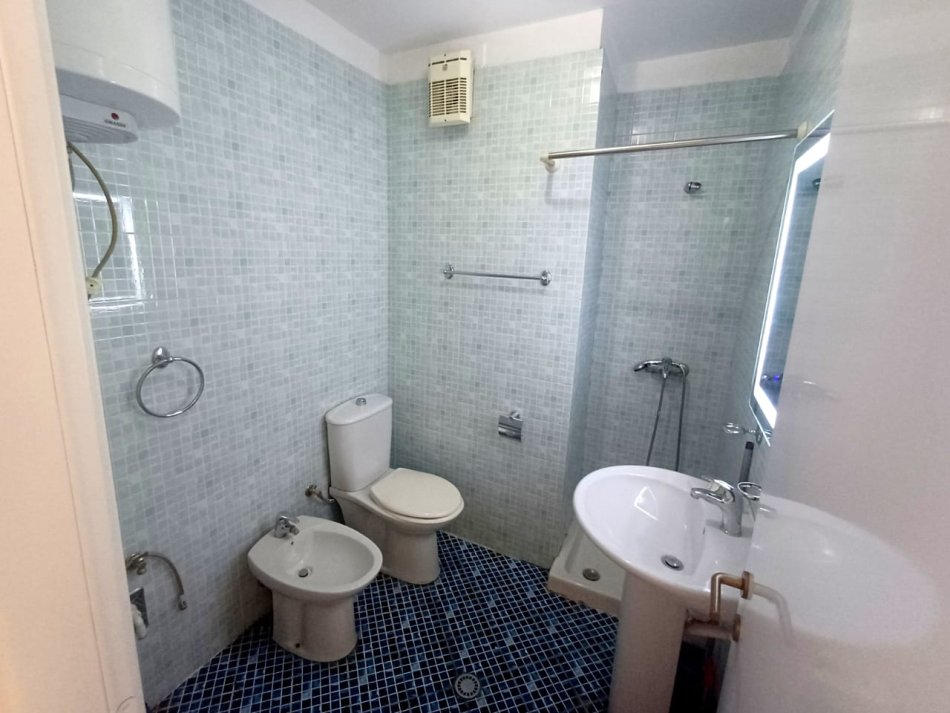 Shitet Apartament 1+1 Zogu i Zi    147.000 €