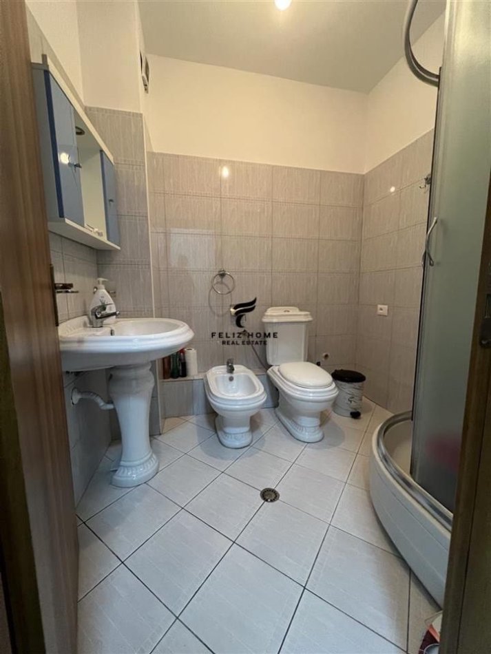 Tirane, jepet me qera apartament 2+1 Kati 9, 90 m² 500 € (ASTIR)