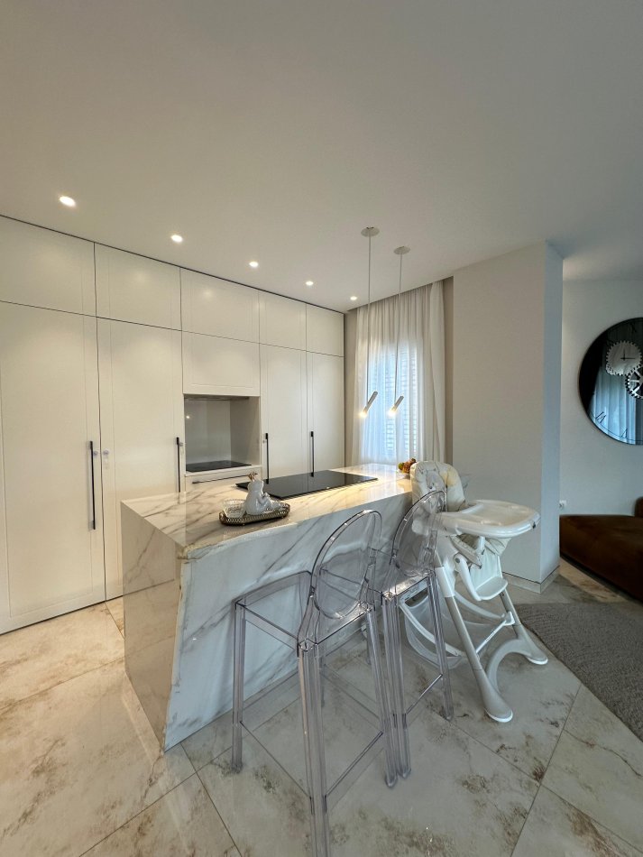 Tirane, shitet apartament 2+1 Kati 1, 117 m² 280.000 € (Liqeni i Thate)