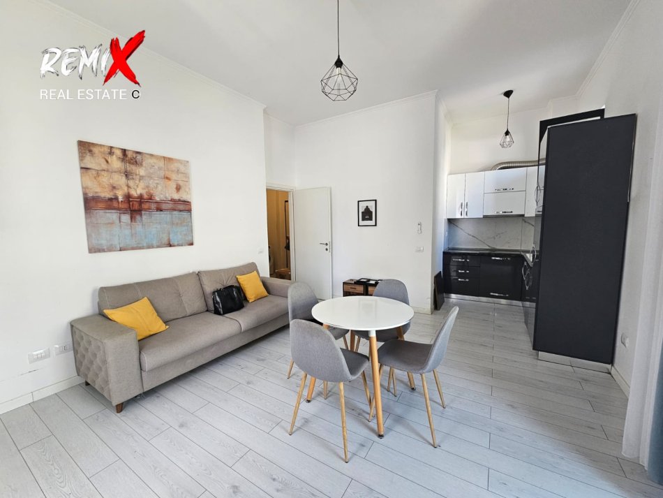 Durres, jepet me qera apartament 1+1+Aneks+Ballkon Kati 2, 55 m² 400 € 