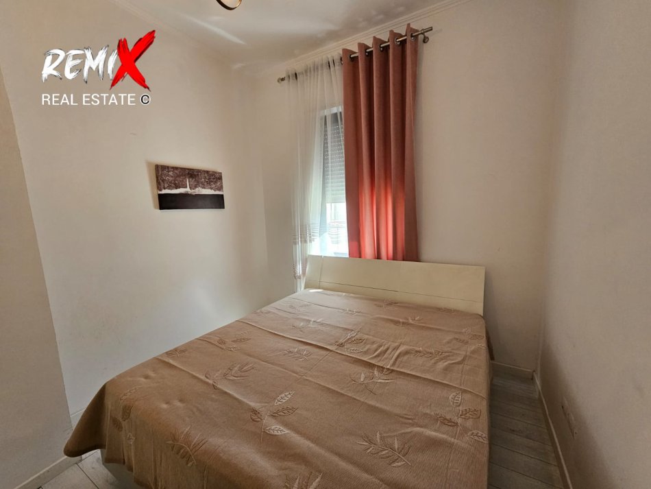 Durres, jepet me qera apartament 1+1+Aneks+Ballkon Kati 2, 55 m² 400 € 