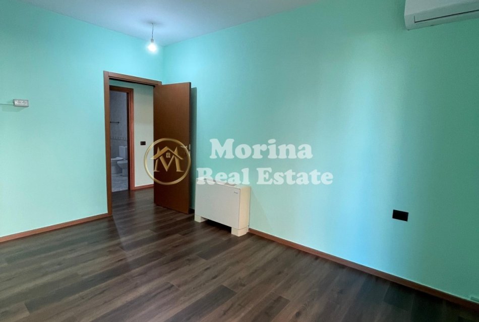 Tirane, jepet me qera ambjent biznesi Kati 6, 133 m² 1.400 € (Blloku)