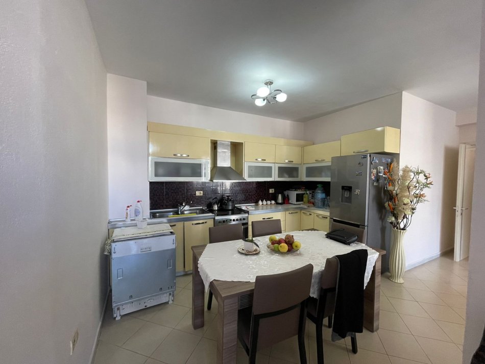 Tirane, shitet apartament 2+1 Kati 6, 108 m² 141.000 € (Astir, Tirane, Shqiperia)