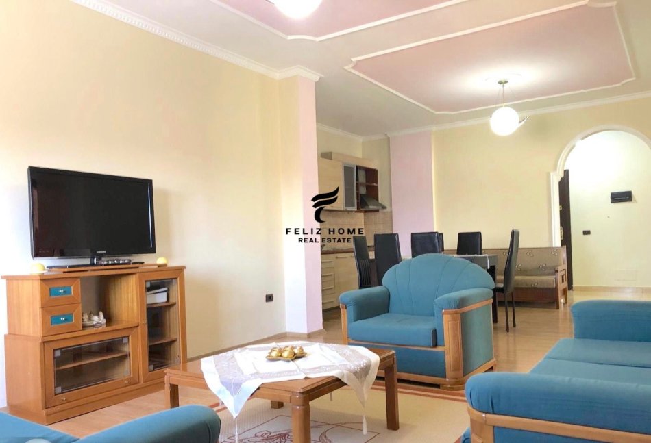 Tirane, jepet me qera apartament 2+1+Ballkon Kati 5, 105 m² 370 € (RRUGA JORDAN MISJA)