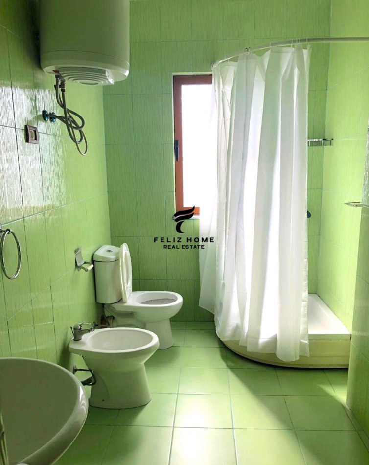 Tirane, jepet me qera apartament 2+1+Ballkon Kati 5, 105 m² 370 € (RRUGA JORDAN MISJA)