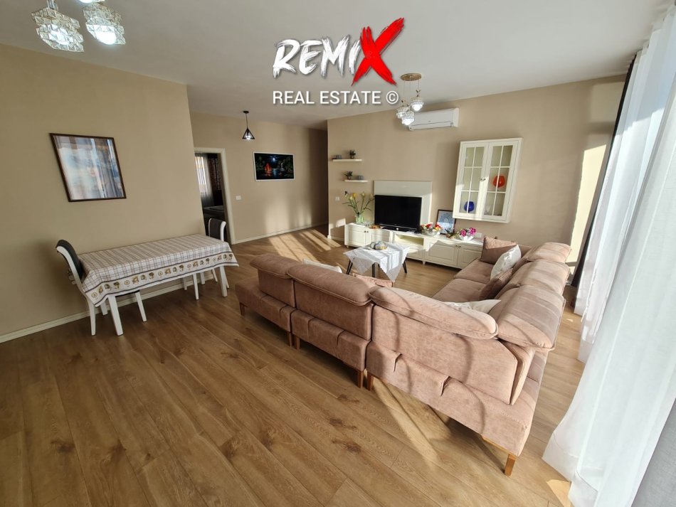 Durres, shitet apartament 2+1+Aneks+Ballkon Kati 4, 