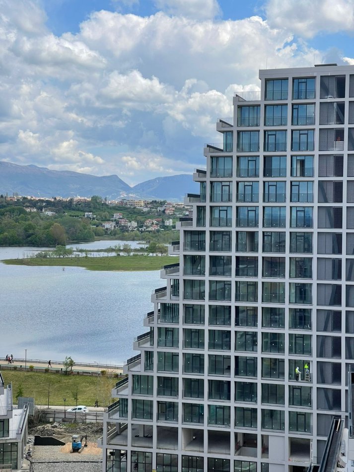 Tirane, shitet apartament 2+1 Kati 10, 126 m² 333.000 € (Lake View Residence)