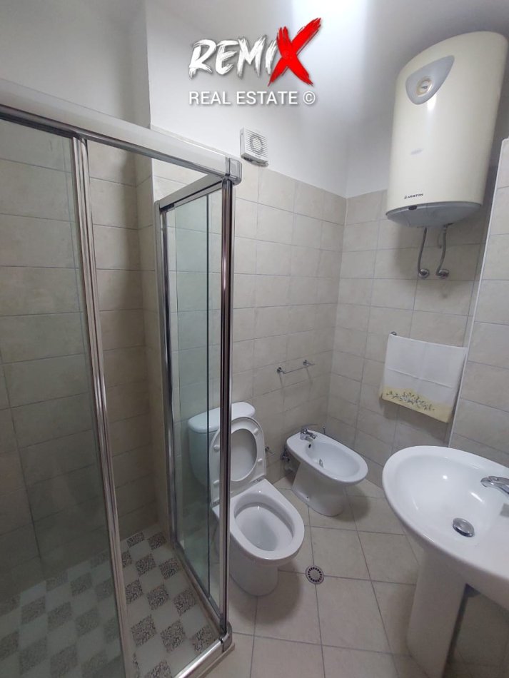 Durres, jepet me qera apartament 2+1+Aneks+Ballkon Kati 7, 100 m² 650 € 