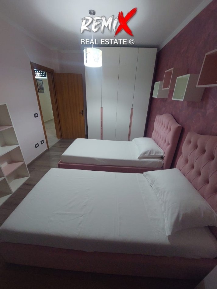 Durres, jepet me qera apartament 2+1+Aneks+Ballkon Kati 7, 100 m² 650 € 