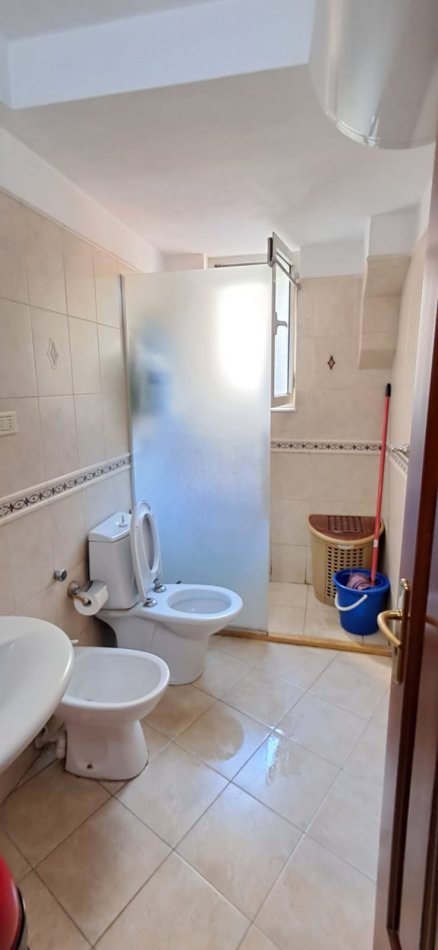 Tirane, shitet apartament 2+1+Ballkon Kati 2, 87 m² 235.000 € (BLLOK,SHESHI WILLSON)