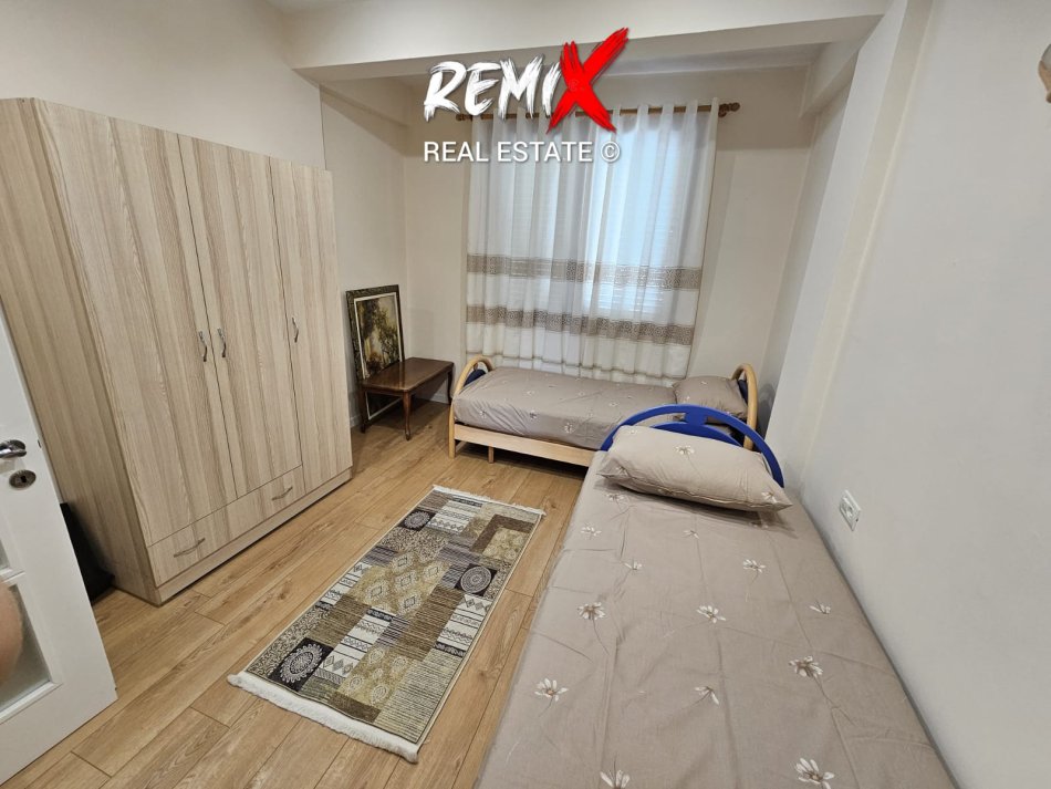 Durres, jepet me qera apartament 2+1+Aneks+Ballkon Kati 5, 100 m² 500 € 