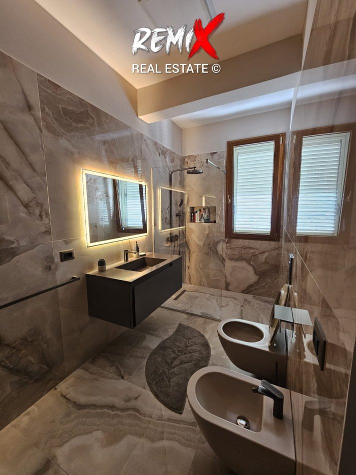 Durres, jepet me qera apartament 2+1+Aneks+Ballkon Kati 5, 100 m² 500 € 