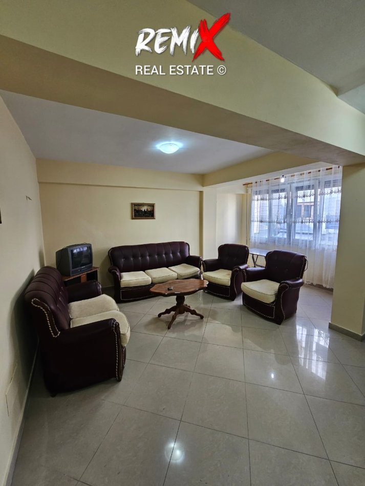 Shqiperi, jap me qera apartament 1+1+Aneks+Ballkon Kati 2, 60 m² 270 € 