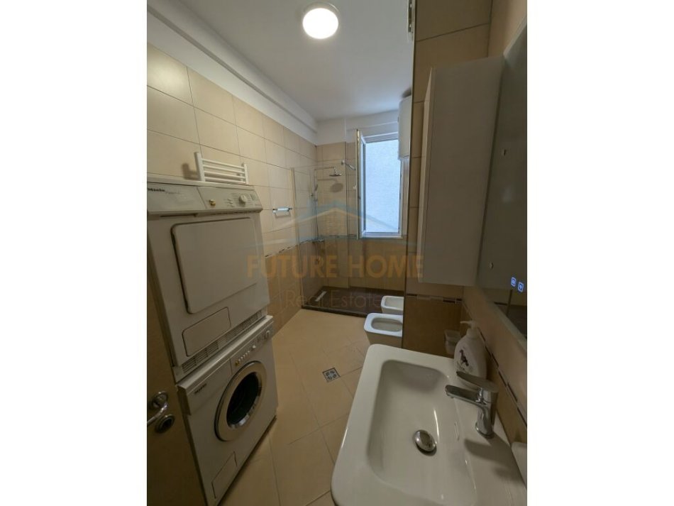 Tirane, shitet apartament 2+1 Kati 4, 114 m² 259.000 € (KOMUNA E PARISIT TIRANE)