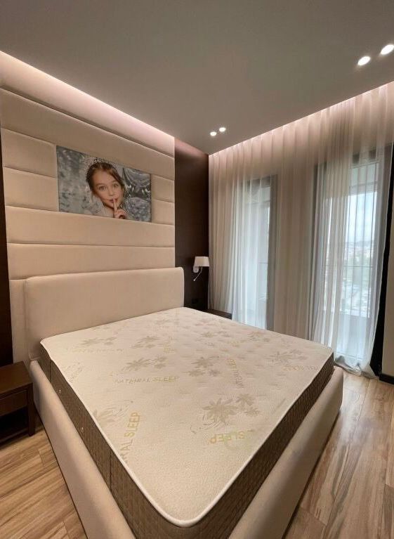 Tirane, jepet me qera apartament 1+1+Ballkon Kati 4, 75 m² 950 € (Square 21)