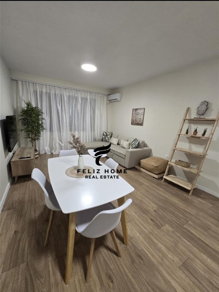 Tirane, shitet apartament 1+1 Kati 1, 85 m² (PAZARI I RI)