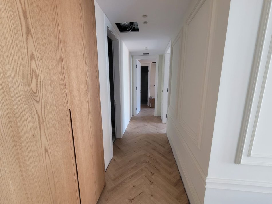 Tirane, jepet me qera apartament 2+1 Kati 5, 115 m² 1.500 € (Kompleksi Delijorgji)