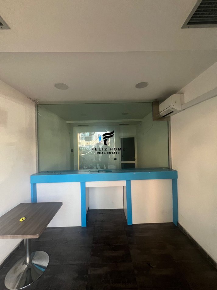 Tirane, jepet me qera dyqan Kati 0, 20 m² 700 € (STACIONI TRENIT)
