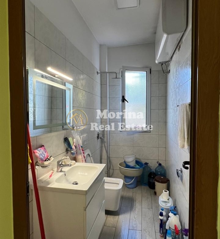 Tirane, shitet apartament 3+1+Ballkon Kati 5, 106 m² 190.000 € (Rruga Bardhyl)