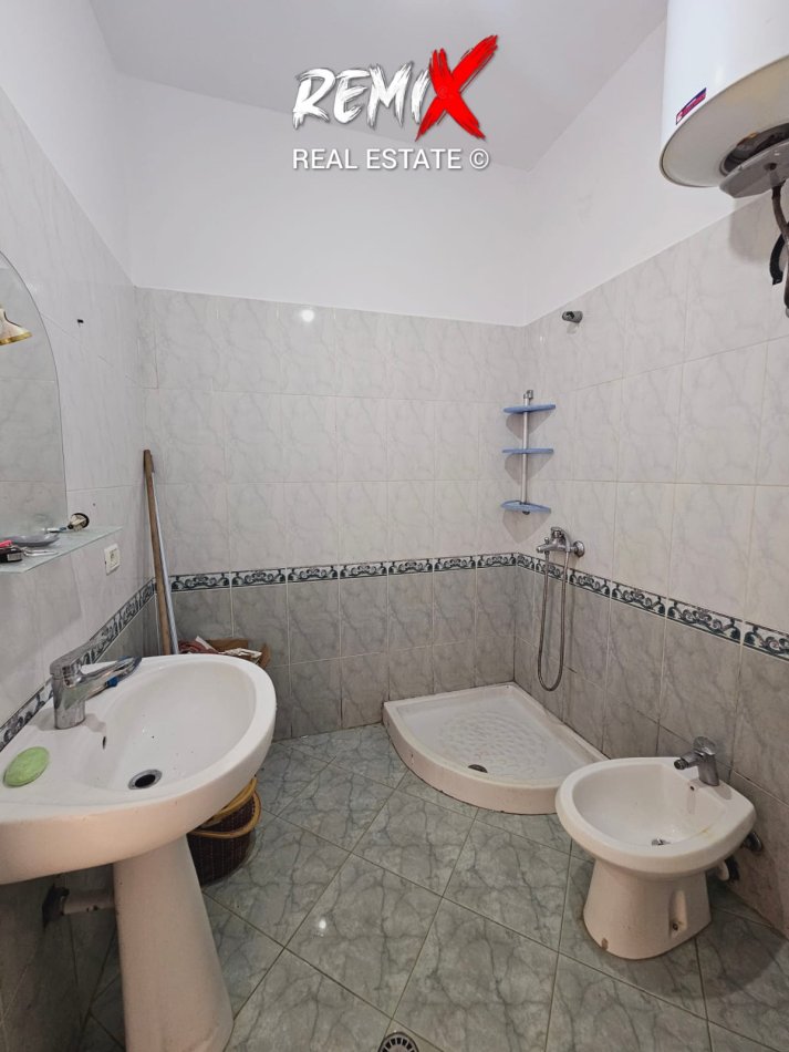 Durres Plazh, shitet garsonier 1+1 Kati 2, 45 m² 49.500 € 
