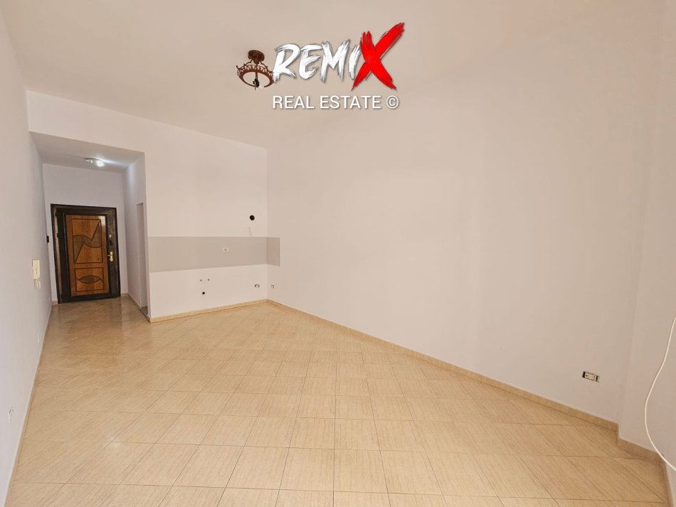 Durres Plazh, shitet garsonier 1+1 Kati 2, 45 m² 49.500 € 