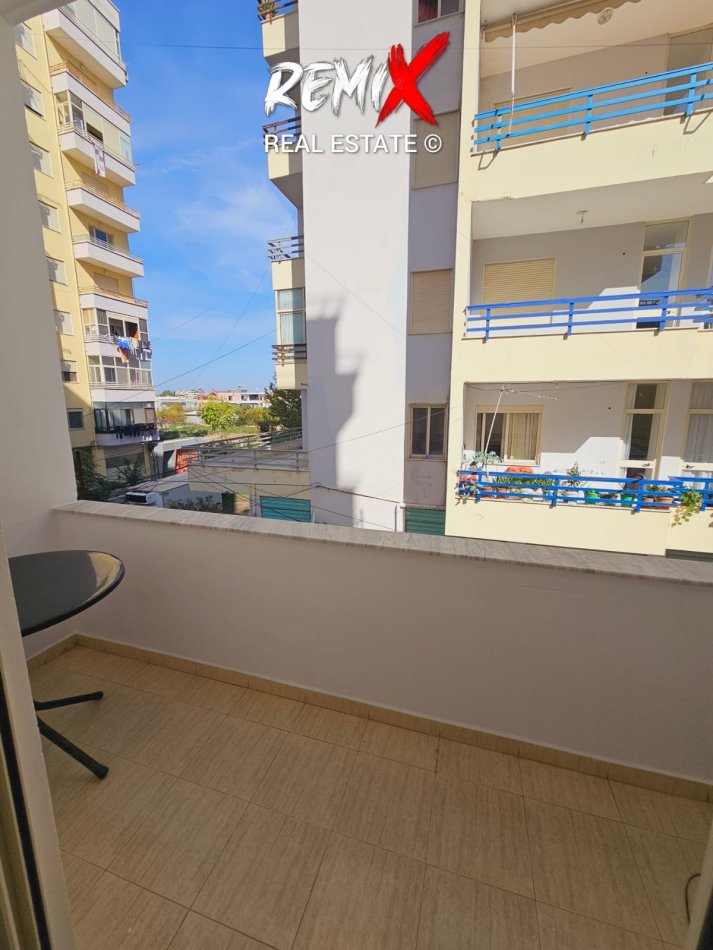 Durres Plazh, shitet garsonier 1+1 Kati 2, 45 m² 49.500 € 