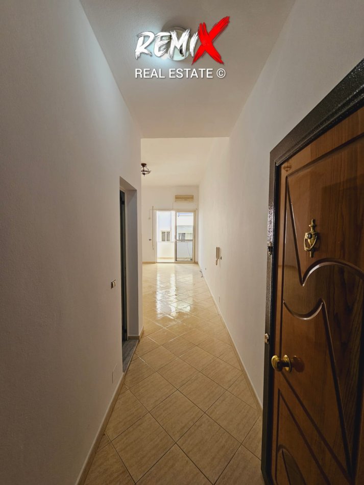 Durres Plazh, shitet garsonier 1+1 Kati 2, 45 m² 49.500 € 