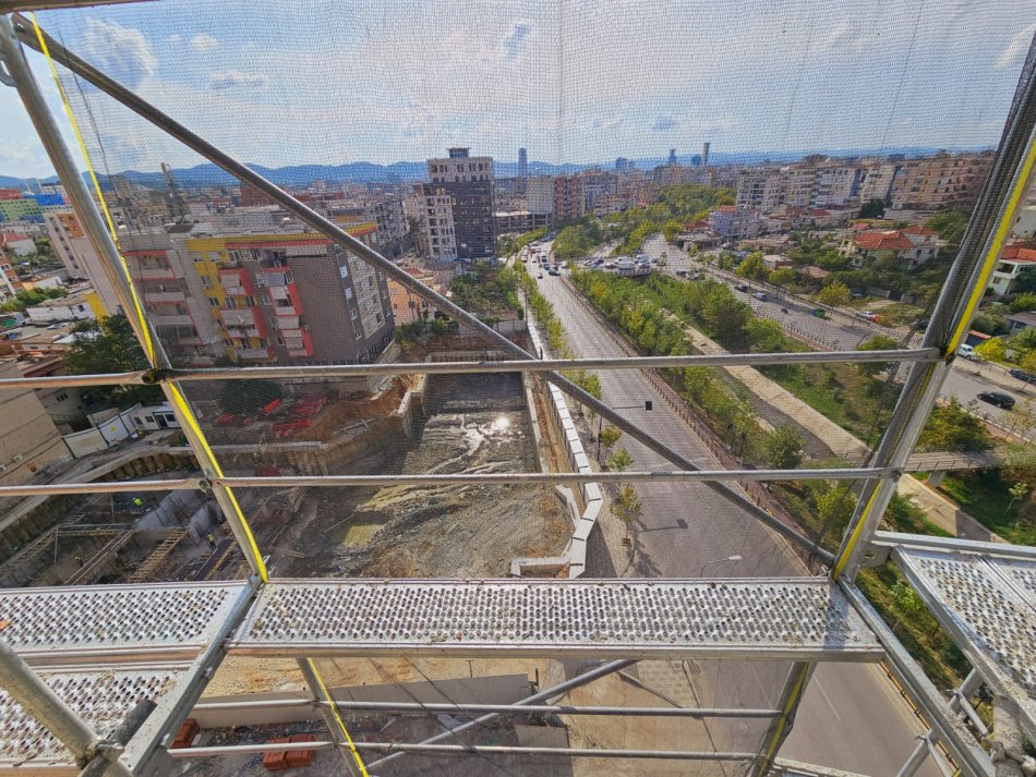 Tirane, shes apartament 2+1 Kati 7, 112 m² 183,200 € (në Ali Dem - Bulevard)