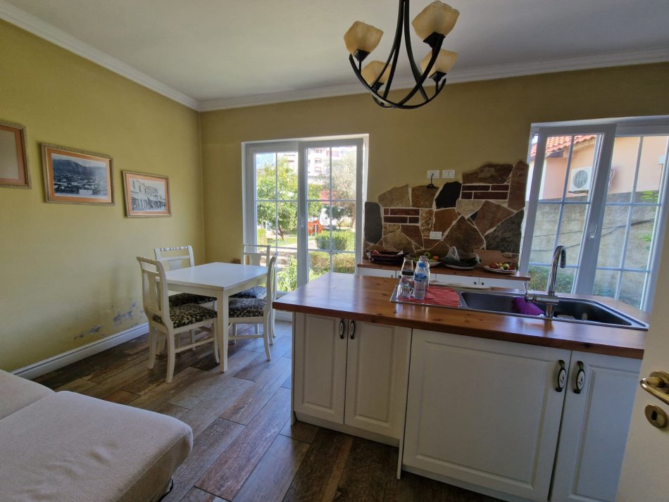 Tirane, shes Vile 3+1 Kati 0, 400 m² 360.000 € (Rr. &quot;Asim Vokshi&quot;, Tirane)