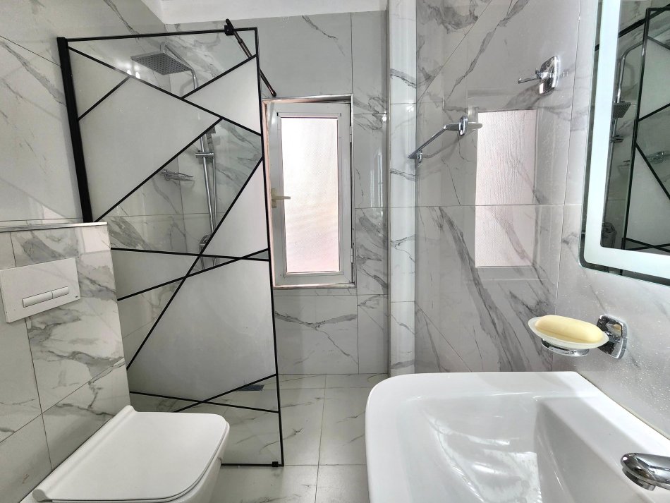 Tirane, shes apartament 1+1 Kati 5, 57 m² 80.000 € (Ali Dem - ish Markata e Vjeter)