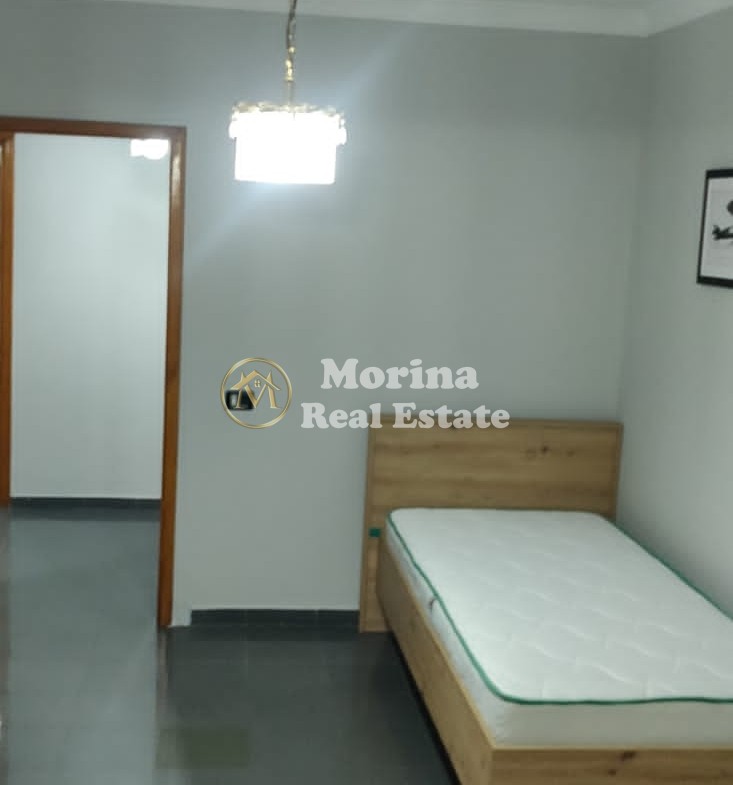 Tirane, jepet me qera apartament duplex 2+1 Kati 2, 130 m² 600 € (Rruga Fortuzi)