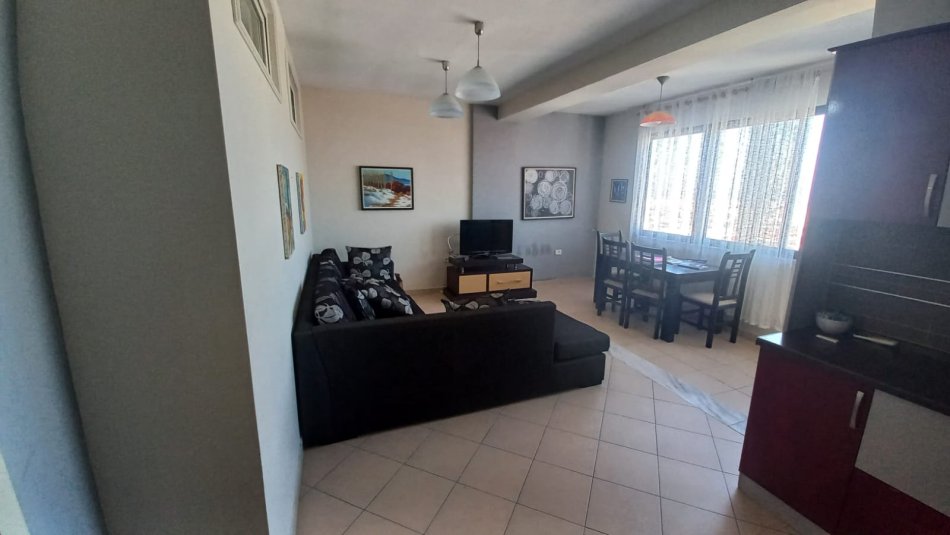 Tirane, shitet apartament 2+1 Kati 4, 76 m² 107.000 € (Kodra e Diellit)