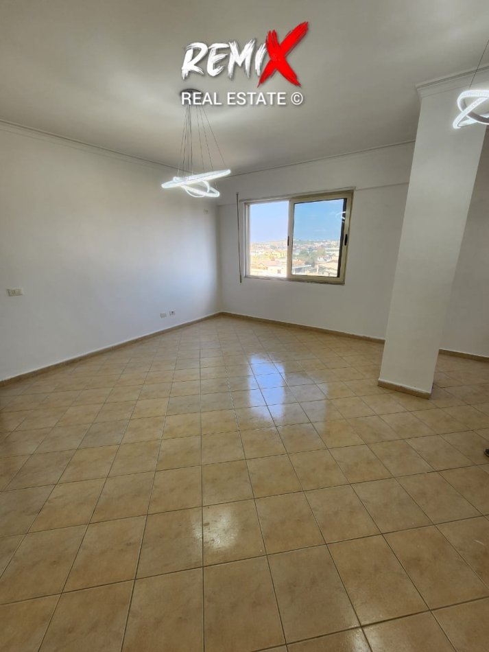 Durres Plazh, shitet apartament 2+1+Aneks+Ballkon Kati 5, 85 m² 100.000 € 