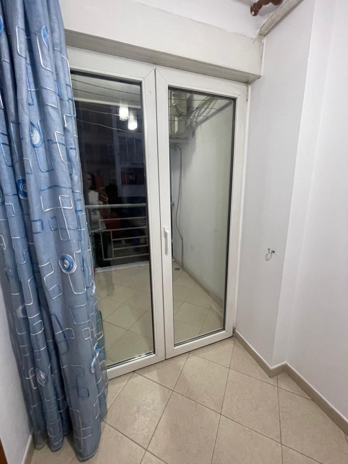 Apartament 2+1+2 me qira  Zogu i Zi  700 euro