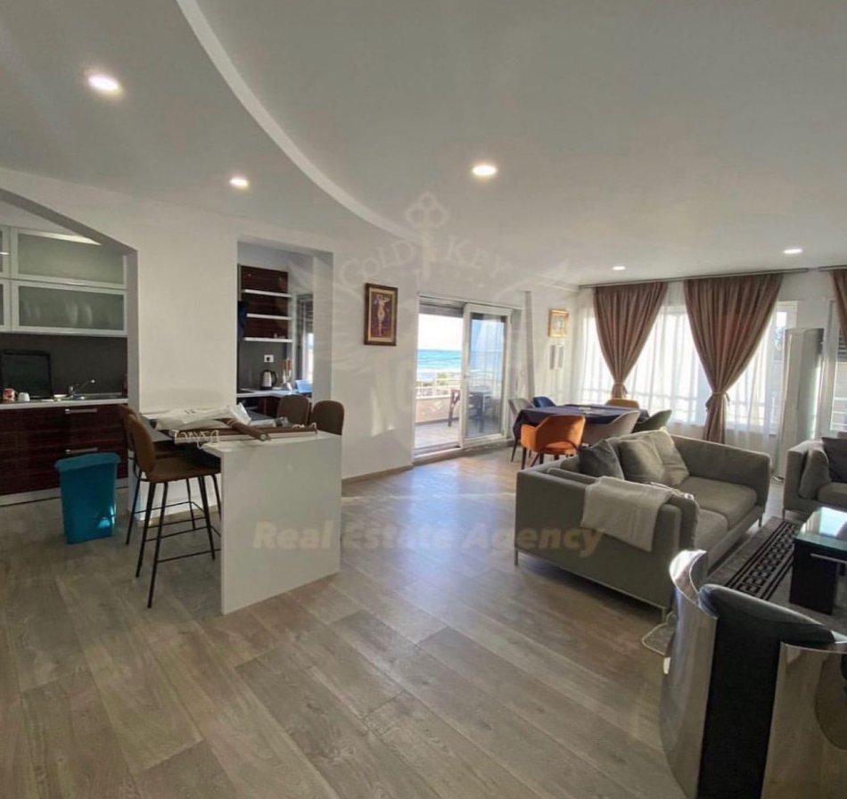 Durres, jap me qera apartament 2+1+Ballkon Kati 2, 103 m² 501 € 