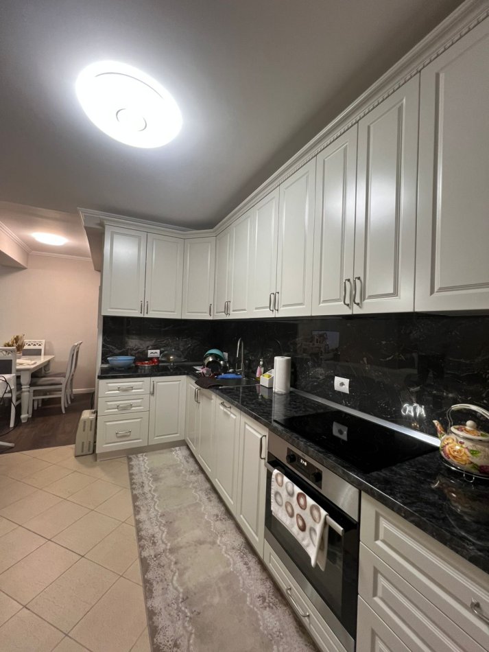 Tirane, shitet apartament 2+1+Ballkon Kati 4, 113 m² 295.000 € (Selvia)