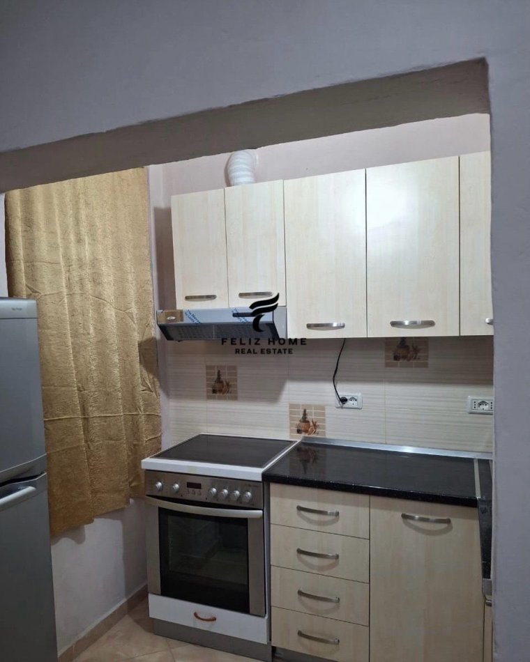 Tirane, jepet me qera apartament 1+1 Kati 1, 53 m² 450 € (MEDRESEJA)