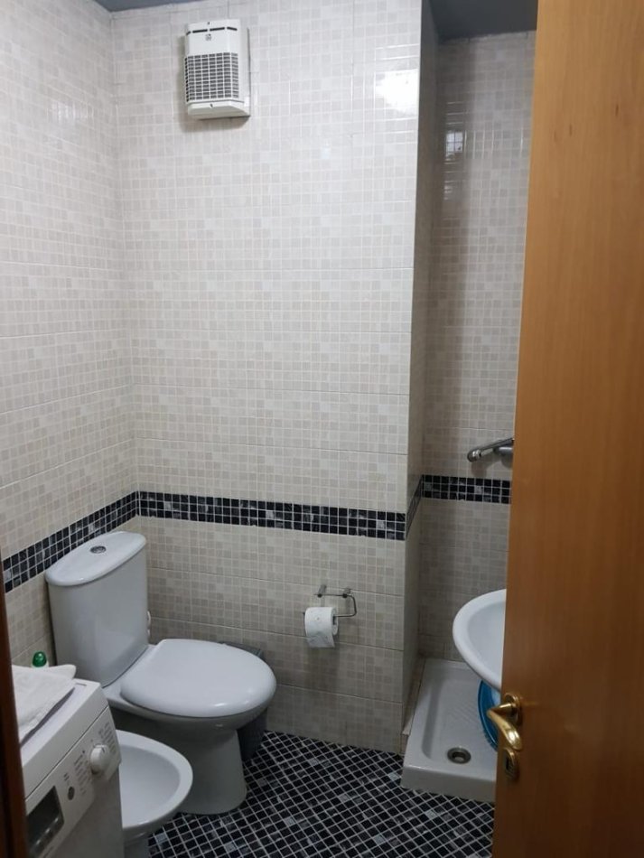 Tirane, shitet apartament 1+1+Ballkon Kati 9, 77 m² 150.001 € (Zogu i Zi)