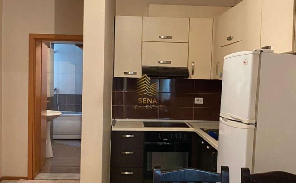 Tirane, jepet me qera shtepi 1+1 Kati 2, 80 m² 450 € (Rruga Artan Lenja)